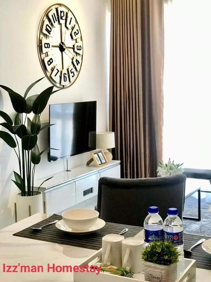 Izz'man Level 33 Troika Apartment *